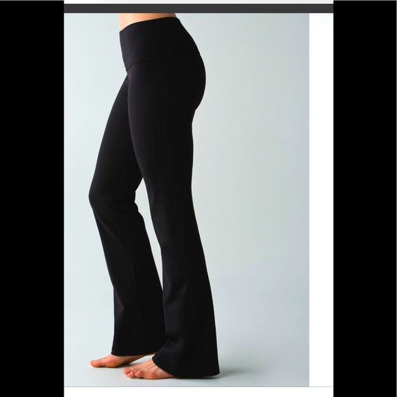 Lululemon Groove 111 Pant, Size 8 /34” inseam, EUC